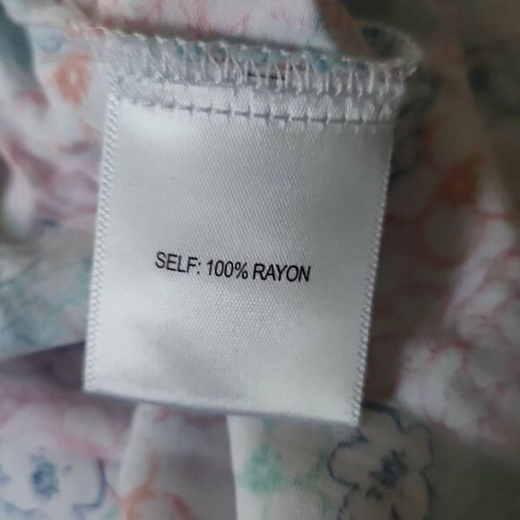 Jane & Delancey Ladies Sz L White & Multicolored V-Neck Button Down Blouse - Picture 7 of 7